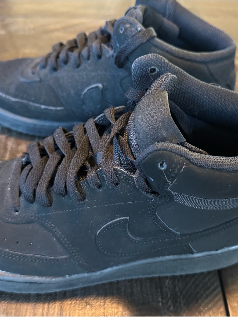 Nike Men's All-Black Low-Top Sneakers